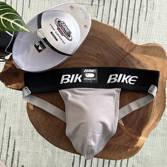 Bike - Picture 3 of 7